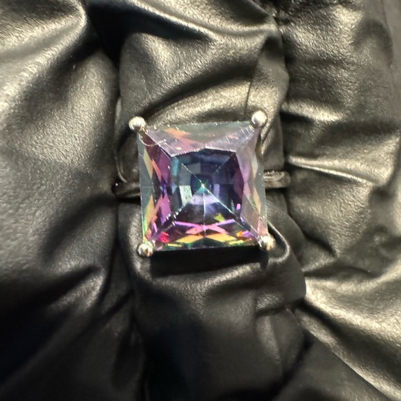 SOLD!!!!!BRAND NEW MYSTIC TOPAZ RING - Picture 2 of 10